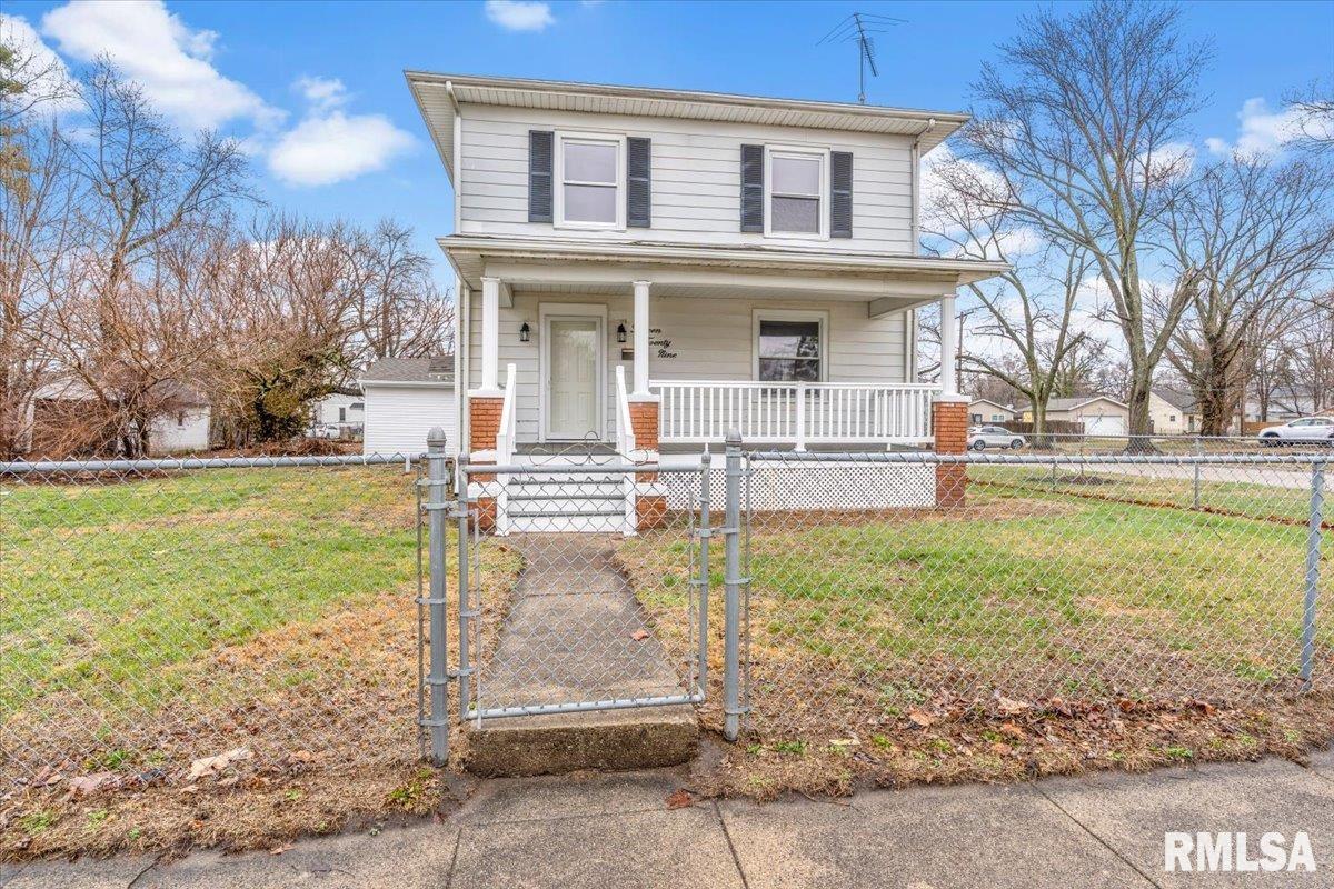 1529 East Edwards Street Springfield, IL 62703 - Photo 1 of 21