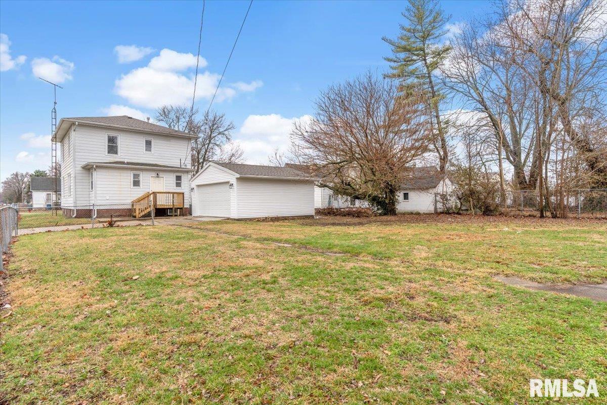 1529 East Edwards Street Springfield, IL 62703 - Photo 2 of 21