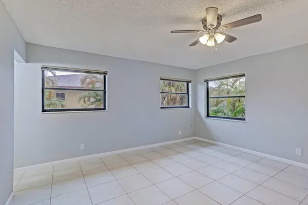 $343,000 | 3011 Southwest 21st Terrace, Unit 382A, Delray Beach, FL 33445