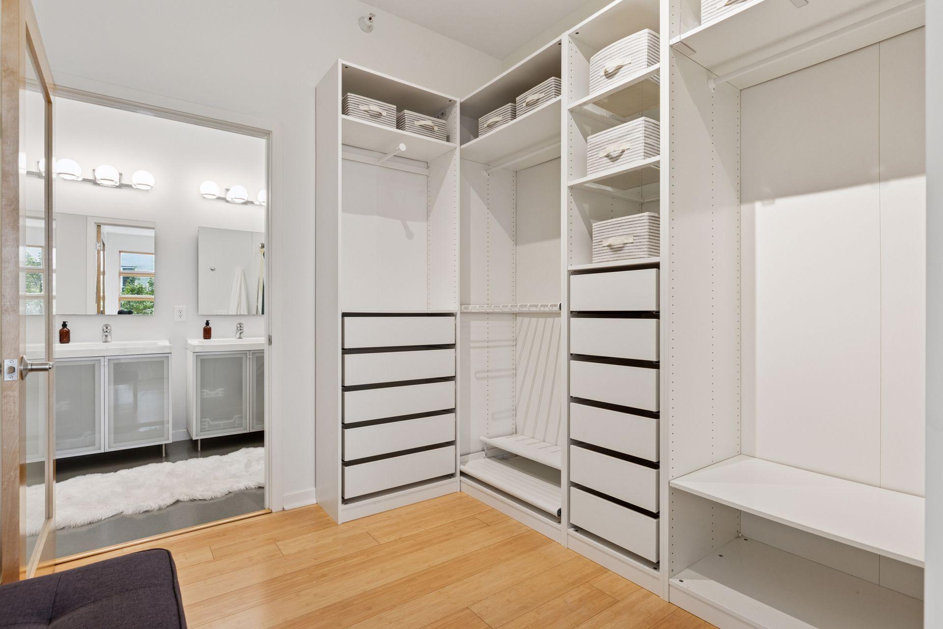 2840 Bryant Avenue South, Unit E303 Minneapolis, MN 55408 - Photo 23 of 54