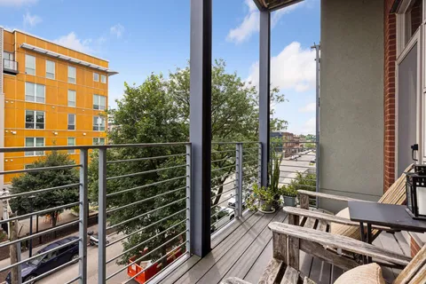 $379,500 | 2840 Bryant Avenue South, Unit E303, Minneapolis, MN 55408