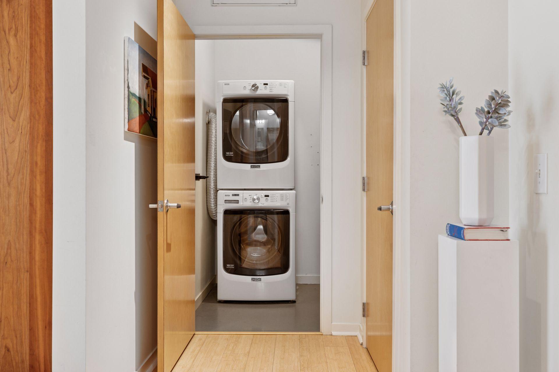 2840 Bryant Avenue South, Unit E303 Minneapolis, MN 55408 - Photo 30 of 54