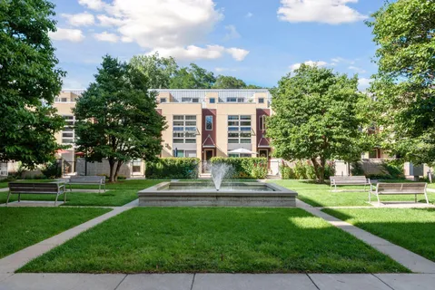 $379,500 | 2840 Bryant Avenue South, Unit E303, Minneapolis, MN 55408