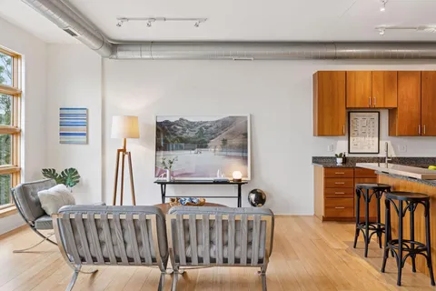 $379,500 | 2840 Bryant Avenue South, Unit E303, Minneapolis, MN 55408