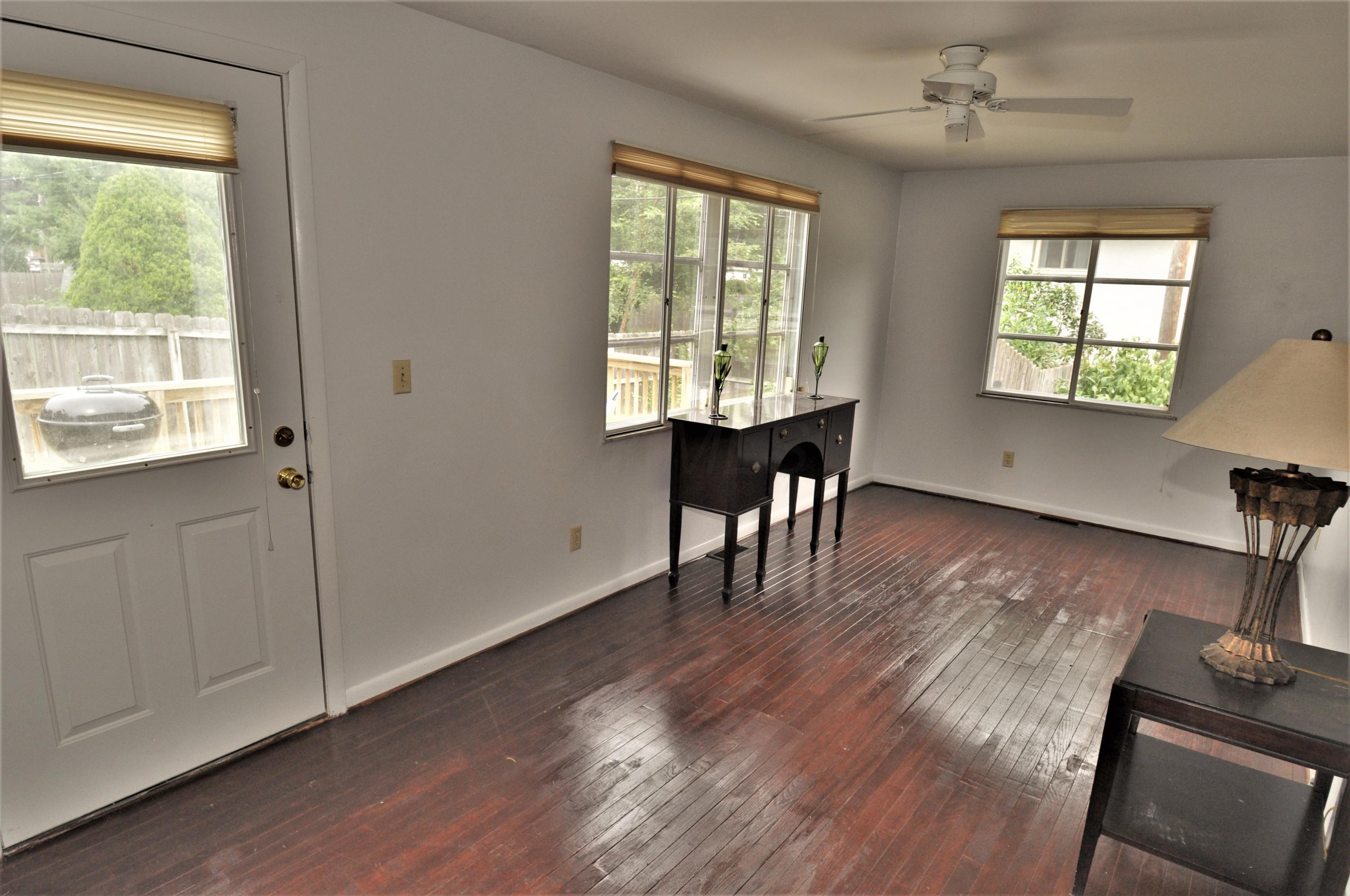 2362 Middlesex Road Columbus, OH 43220 - Photo 16 of 31