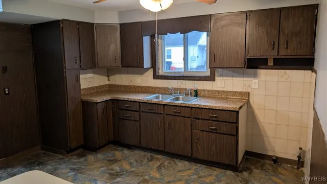 $219,900 | 18 Pyle Court, Unit 14, Tonawanda, NY 14150