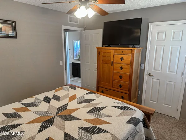 $2,300 | 19702 North 98th Lane, Peoria, AZ 85382