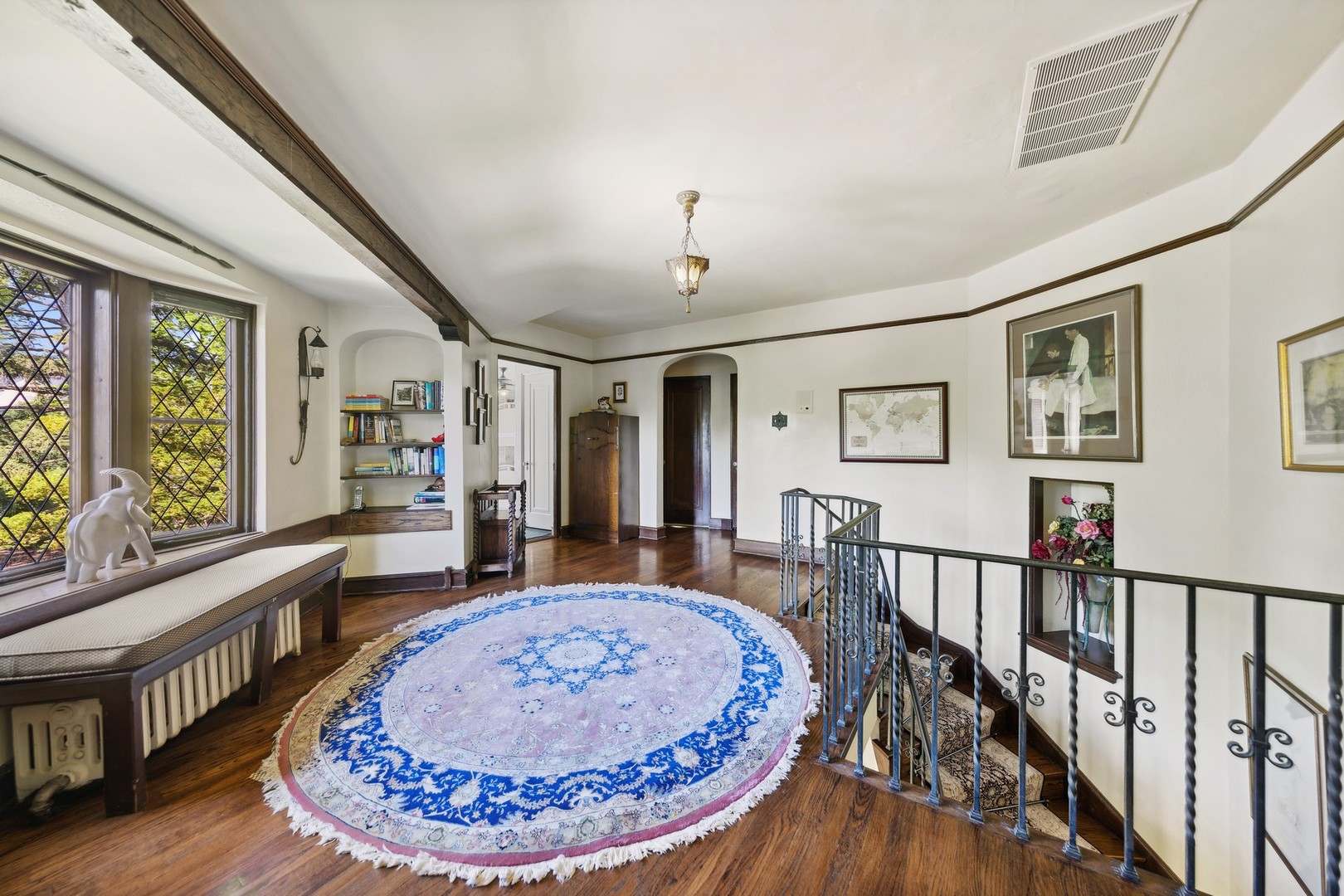 719 South County Line Road Hinsdale, IL 60521 - Photo 29 of 52 a view of a livingroom with furniture window and wooden floor