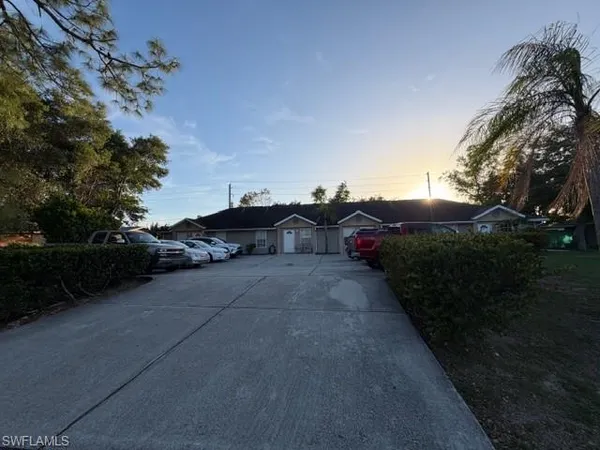 $1,095,000 | 2779 Tropicana Boulevard, Naples, FL 34116