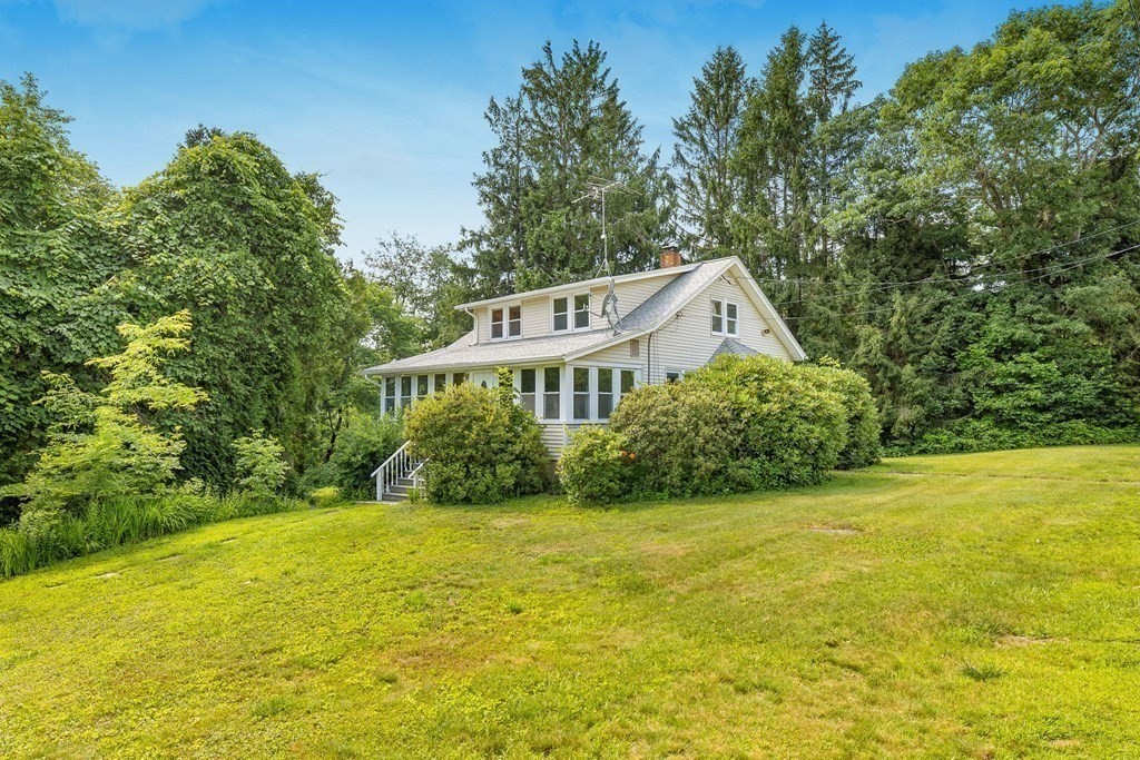 63 Chester Road Blandford, MA 01008 - Photo 6 of 41
