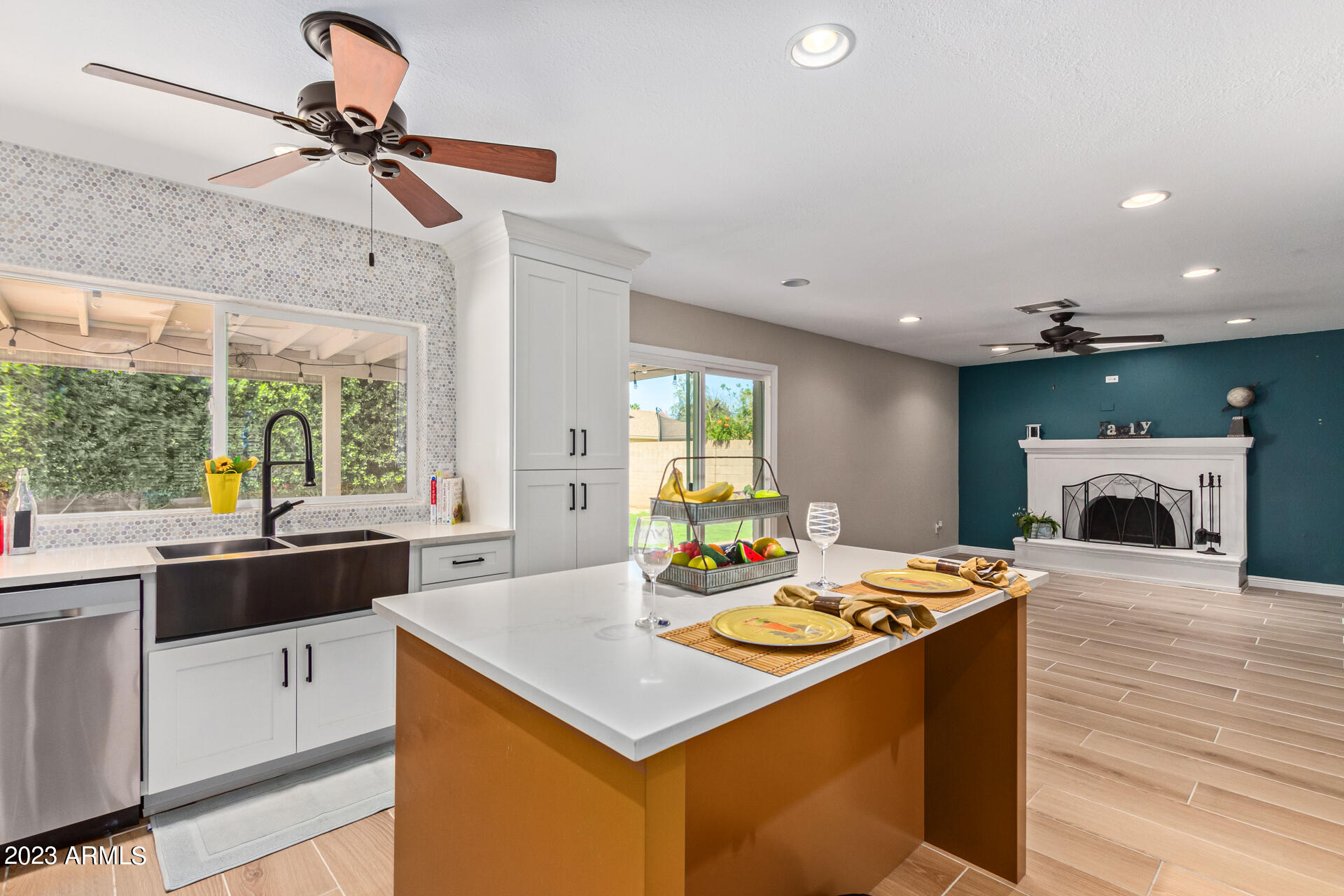 2104 South Beverly Mesa, AZ 85210 - Photo 13 of 27 17-Beverly