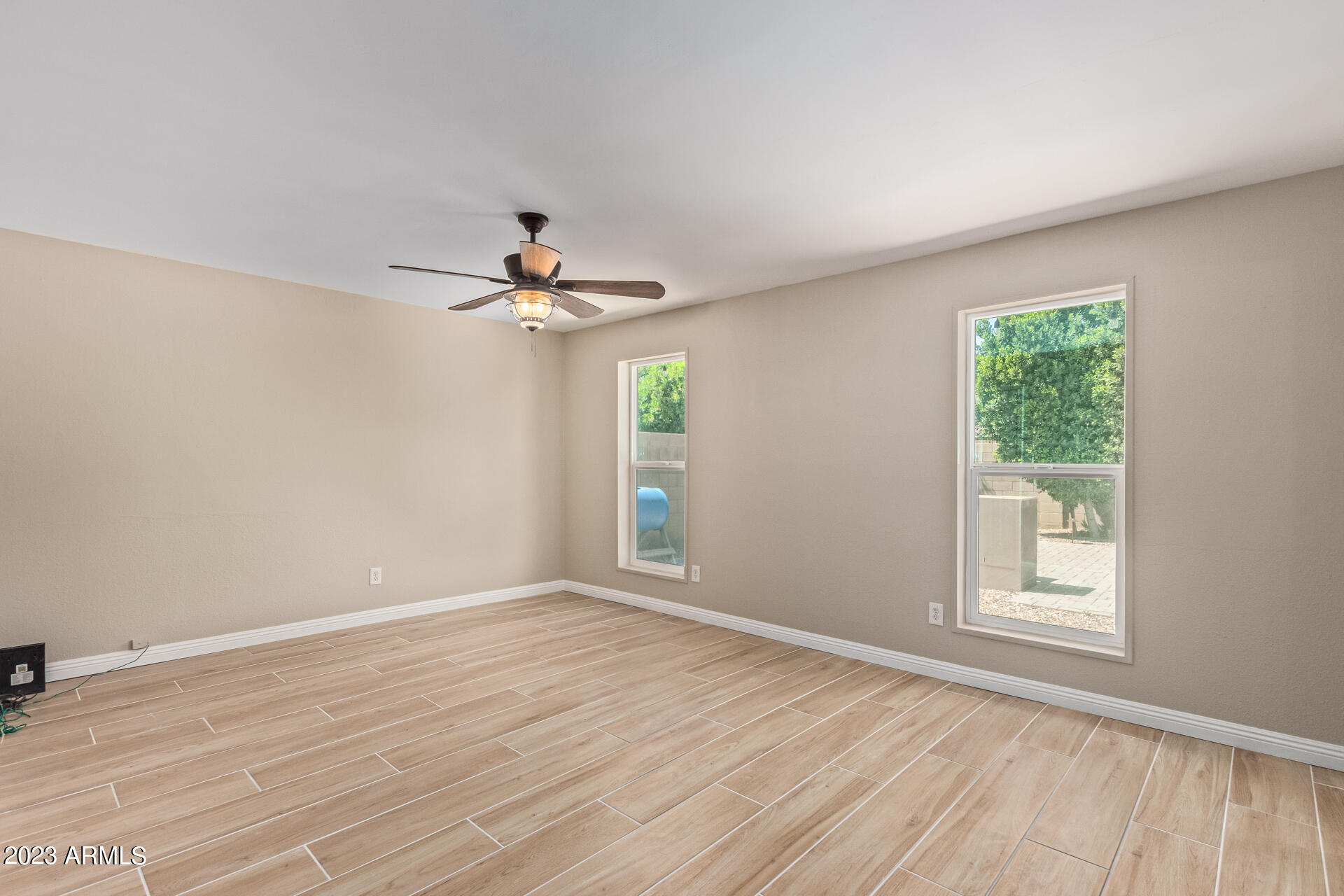 2104 South Beverly Mesa, AZ 85210 - Photo 14 of 27 18-Beverly