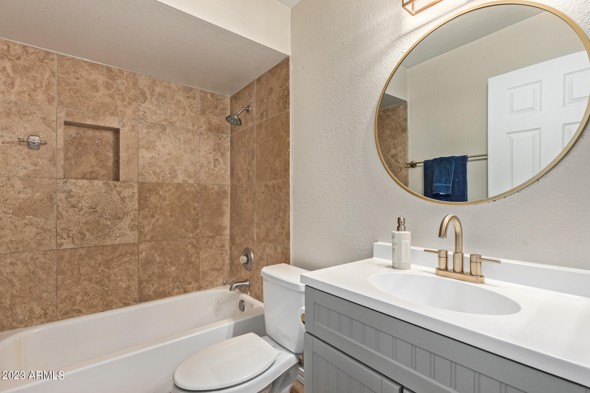 2104 South Beverly Mesa, AZ 85210 - Photo 22 of 27 27-Beverly