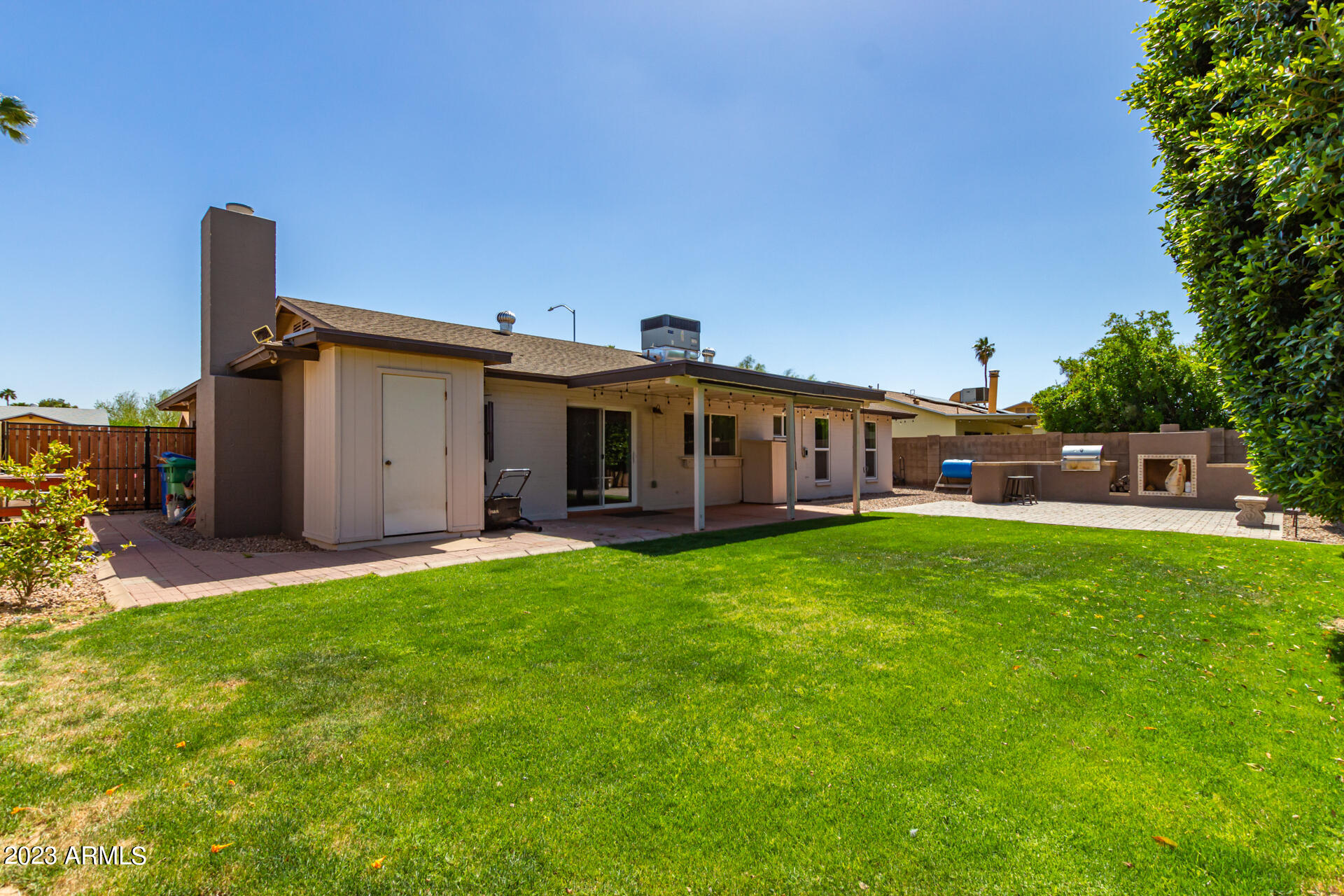 2104 South Beverly Mesa, AZ 85210 - Photo 24 of 27 29-Beverly