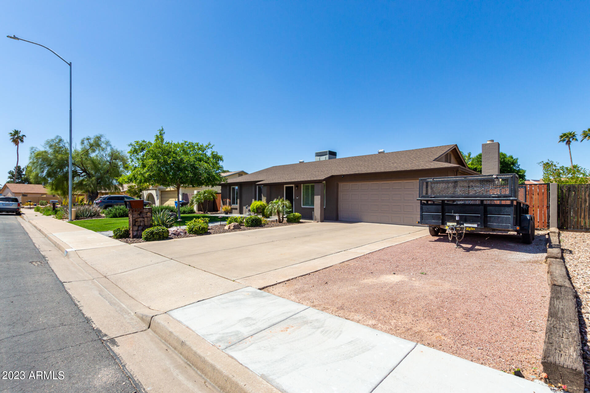 2104 South Beverly Mesa, AZ 85210 - Photo 4 of 27 05-Beverly