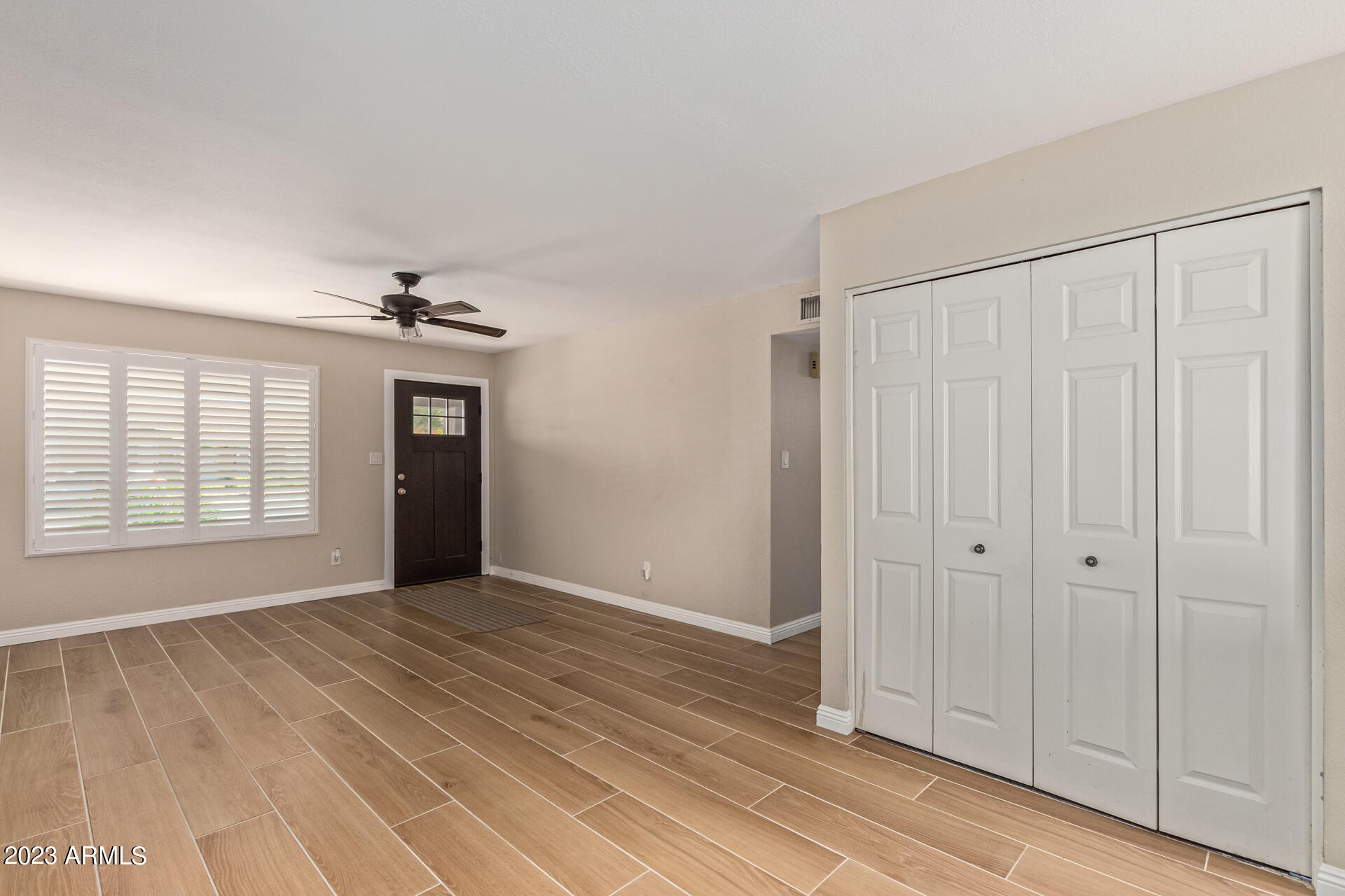 2104 South Beverly Mesa, AZ 85210 - Photo 6 of 27 07-Beverly