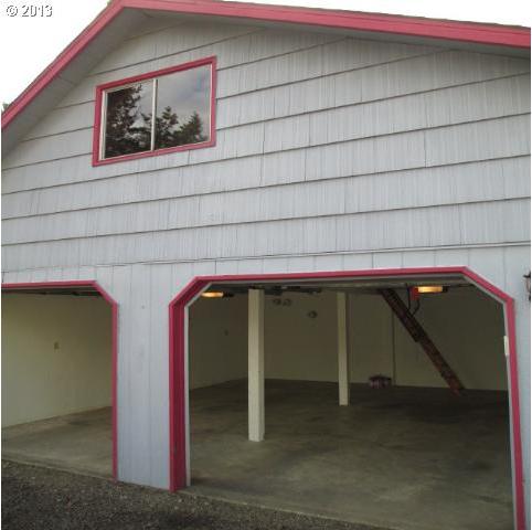 1324 Cloverdale Road Kalama, WA 98625 - Photo 15 of 16 Loft