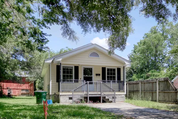 $1,750 | 1028 Duke Street, Georgetown, SC 29440