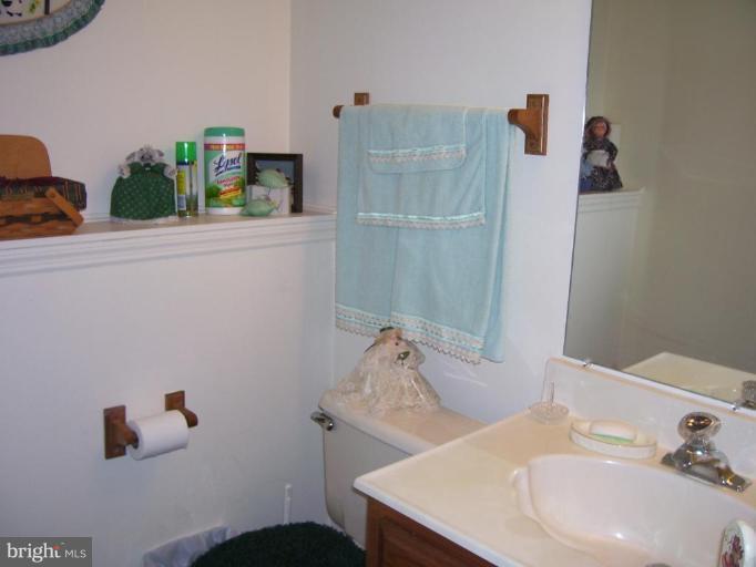 82 Yew Road Essex, MD 21221 - Photo 11 of 30 Half Bath 1