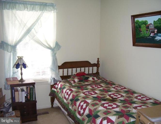 82 Yew Road Essex, MD 21221 - Photo 16 of 30 Bedroom #2