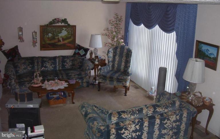 82 Yew Road Essex, MD 21221 - Photo 3 of 30 Living Room #2