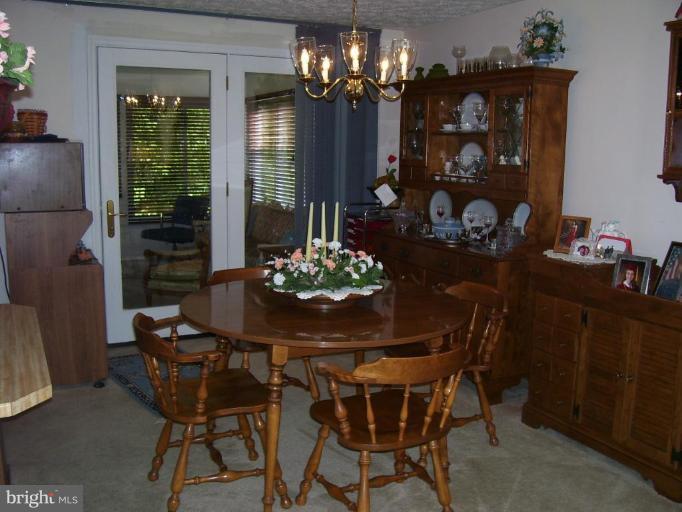 82 Yew Road Essex, MD 21221 - Photo 4 of 30 Dining Room