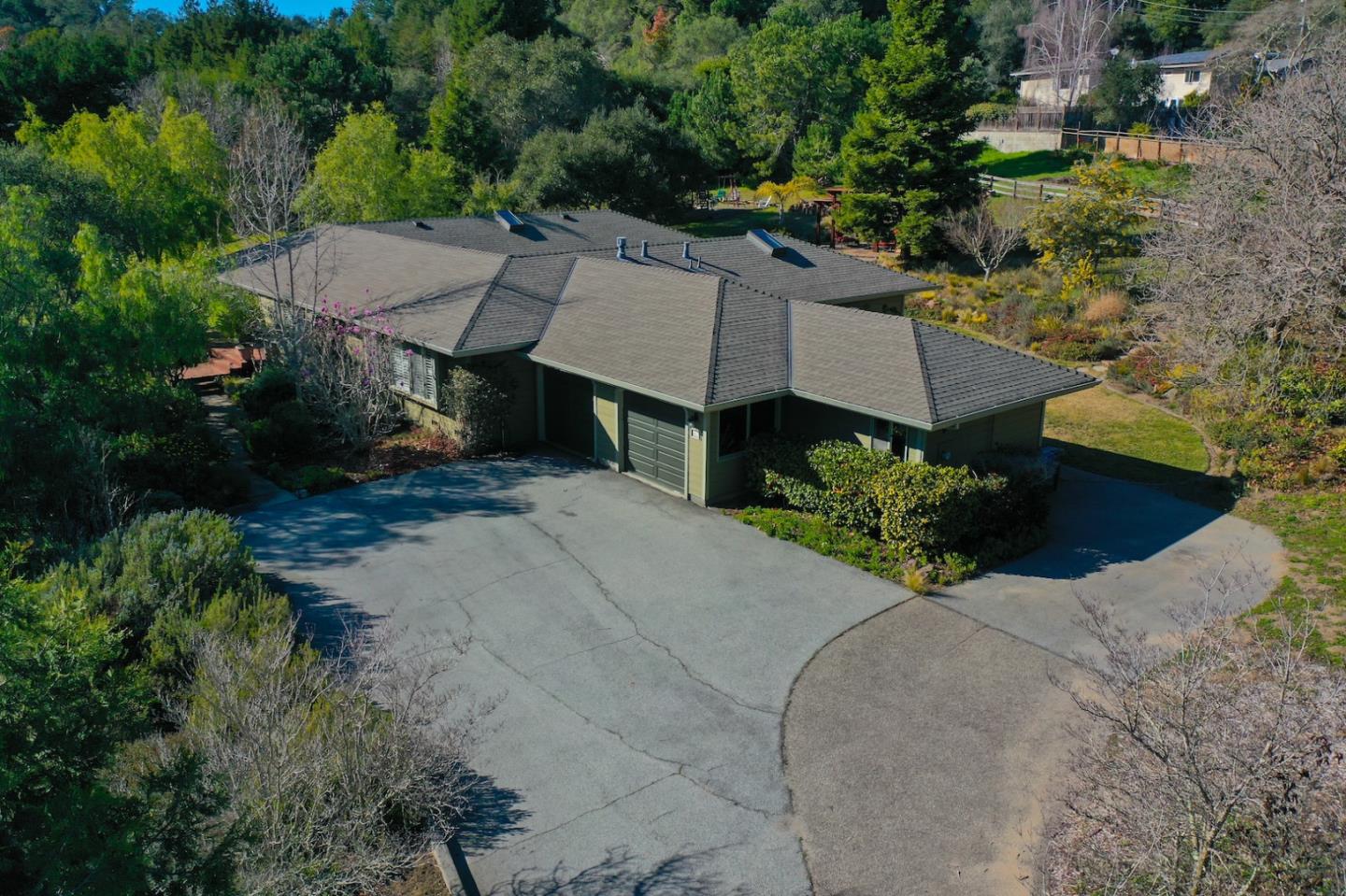 425 Meadow Road Aptos, CA 95003 - Photo 1 of 72 Gallery Image 1