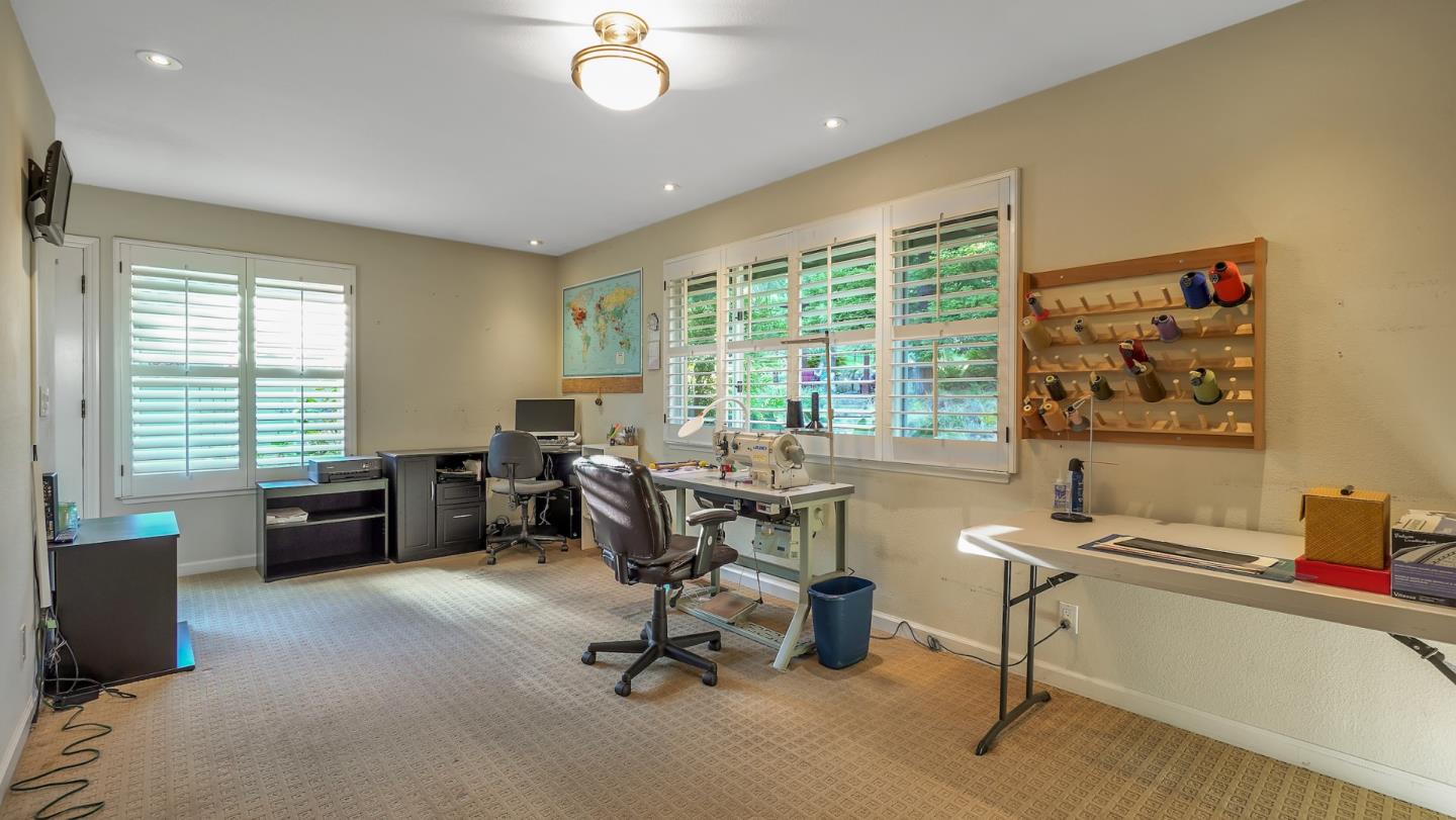425 Meadow Road Aptos, CA 95003 - Photo 34 of 72 Gallery Image 34