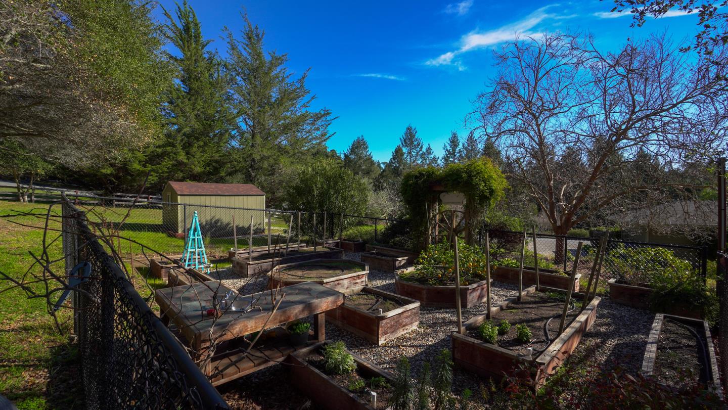 425 Meadow Road Aptos, CA 95003 - Photo 47 of 72 Gallery Image 47