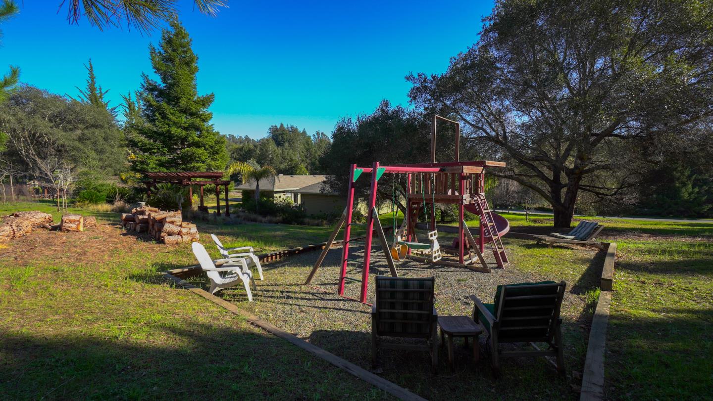 425 Meadow Road Aptos, CA 95003 - Photo 63 of 72 Gallery Image 63