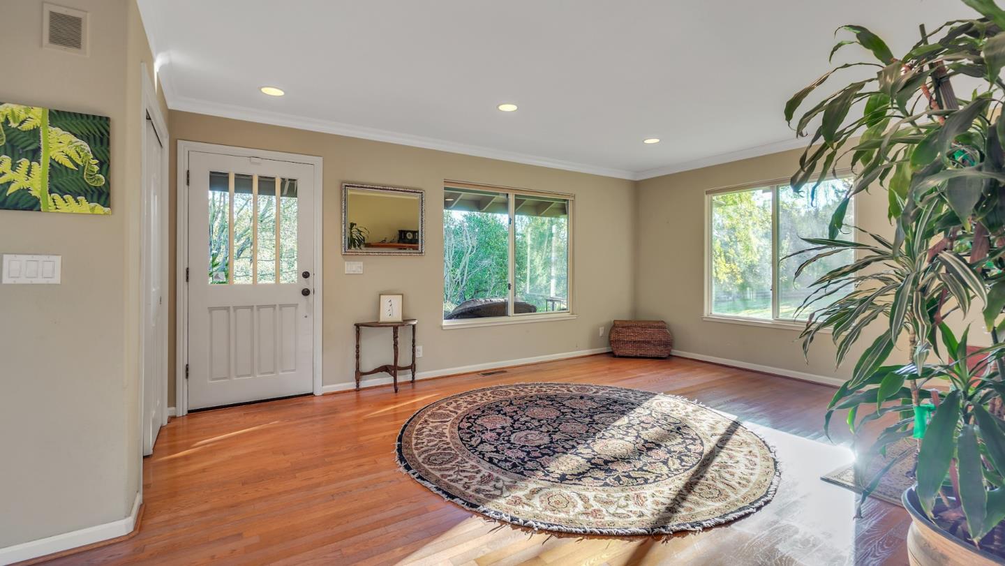 425 Meadow Road Aptos, CA 95003 - Photo 9 of 72 Gallery Image 9