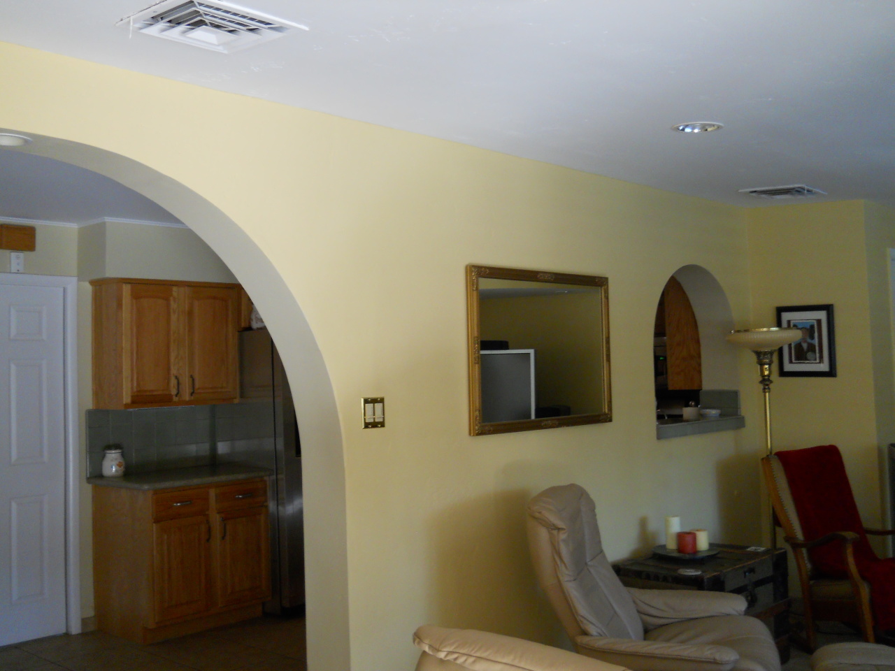 405 East Griswold Road Phoenix, AZ 85020 - Photo 12 of 12 Arches from kitchen to Family Room