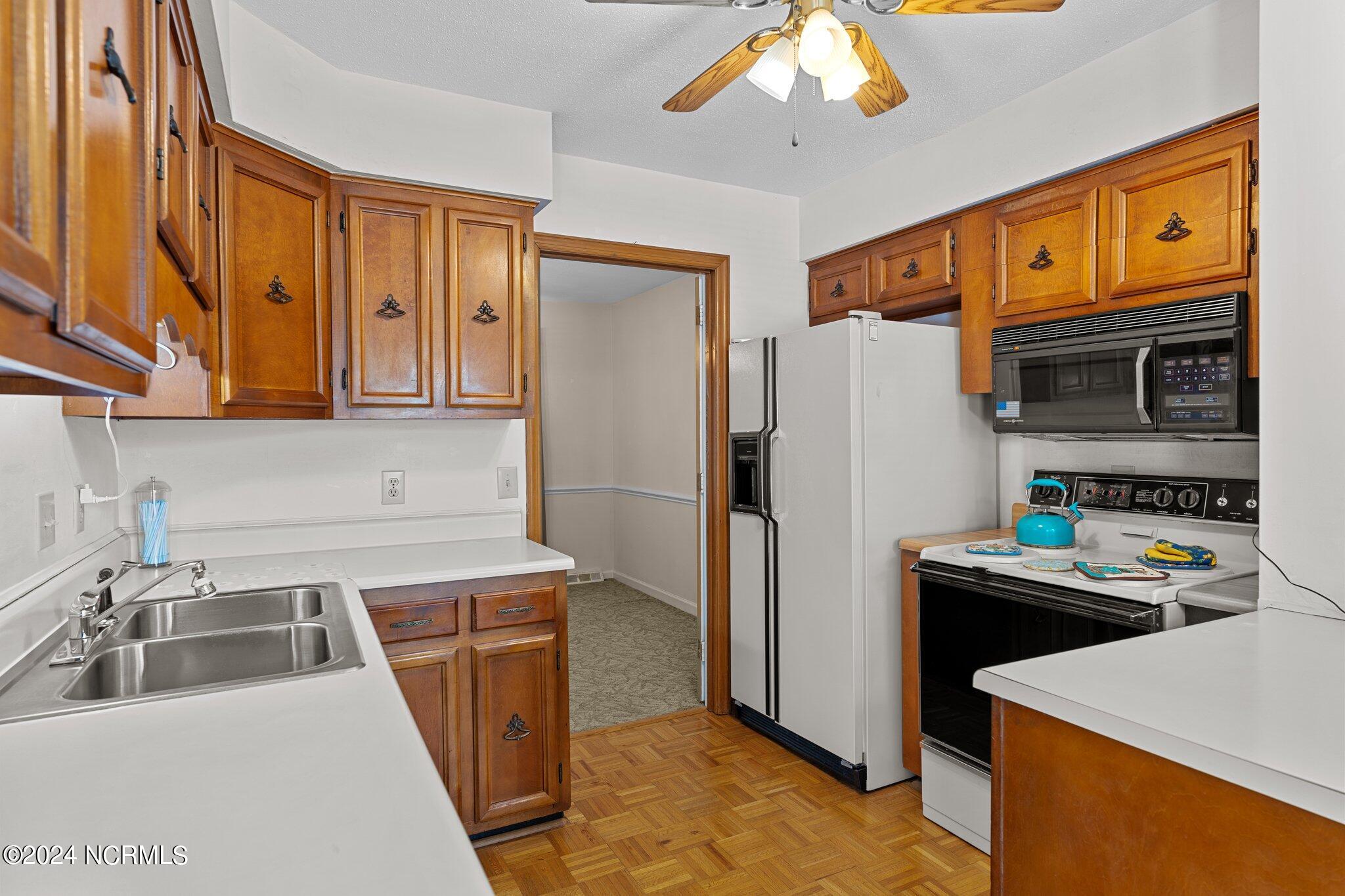 301 Buccaneer Road Wilmington, NC 28409 - Photo 12 of 45 7-web-or-mls-BTS01488