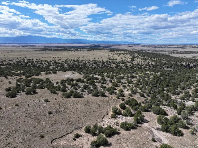 a view of a sky view