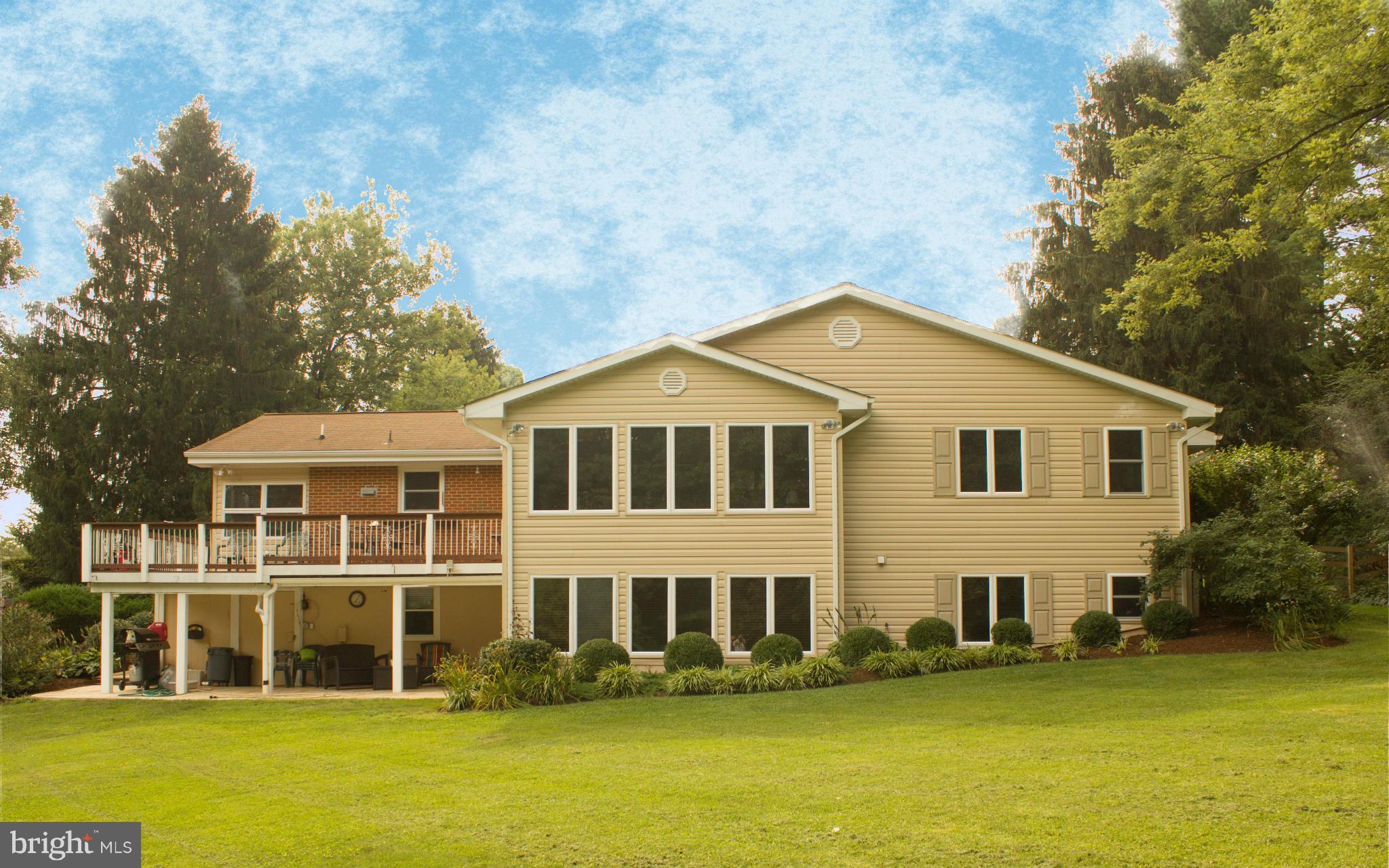 5340 Wendy Road Sykesville, MD 21784 - Photo 1 of 30 Rear of house, deck, patio