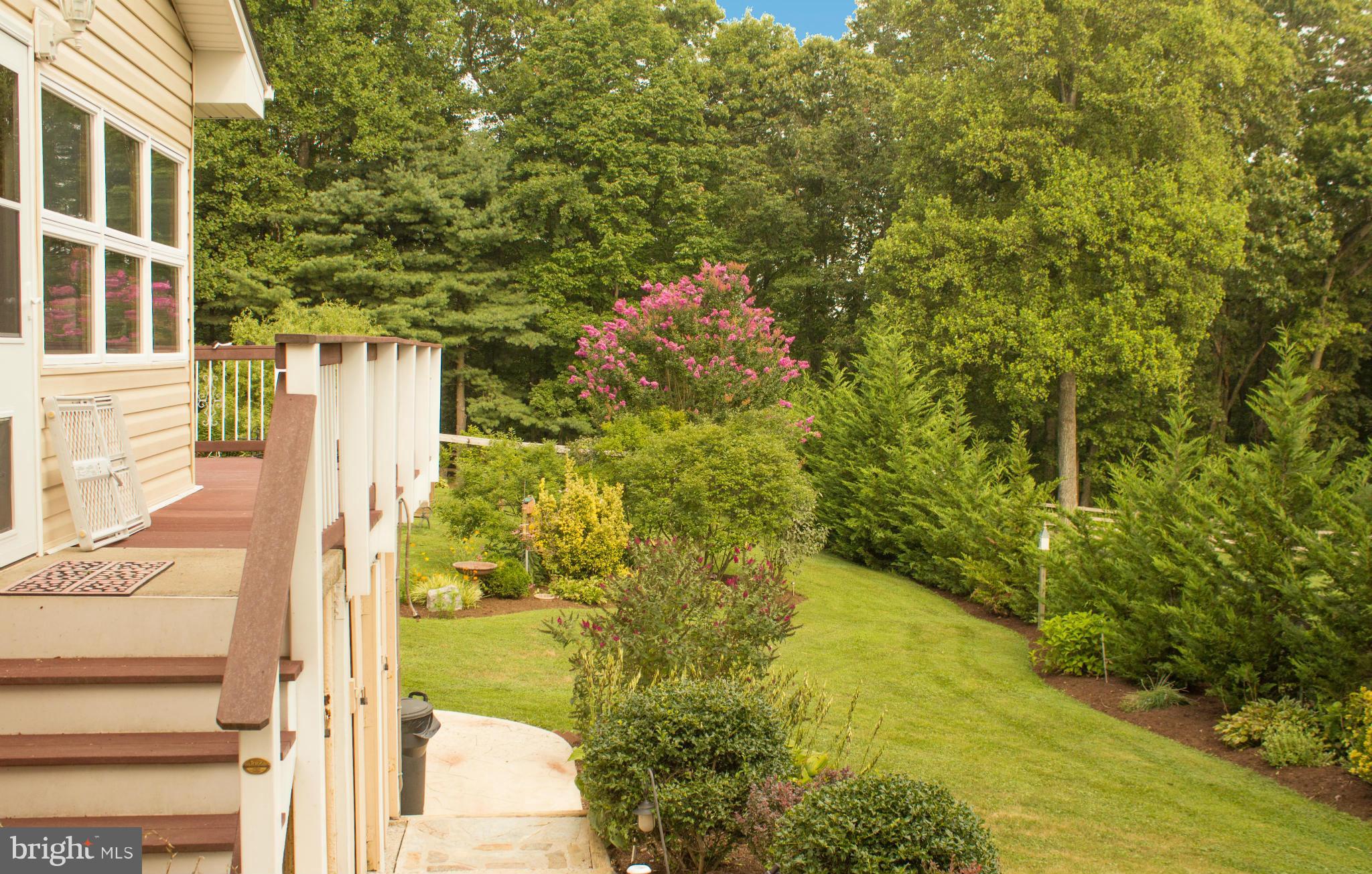 5340 Wendy Road Sykesville, MD 21784 - Photo 22 of 30 Fenced, flat yard!