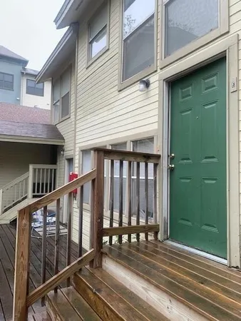 $1,175 | 912 West 22nd 1/2 Street, Unit F, Austin, TX 78705