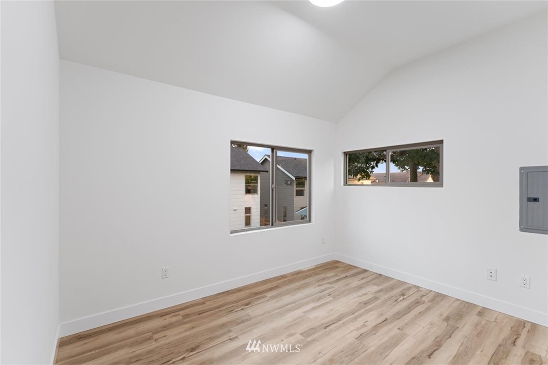 9443 5th Avenue Southwest, Unit B Seattle, WA 98106 - Photo 19 of 27