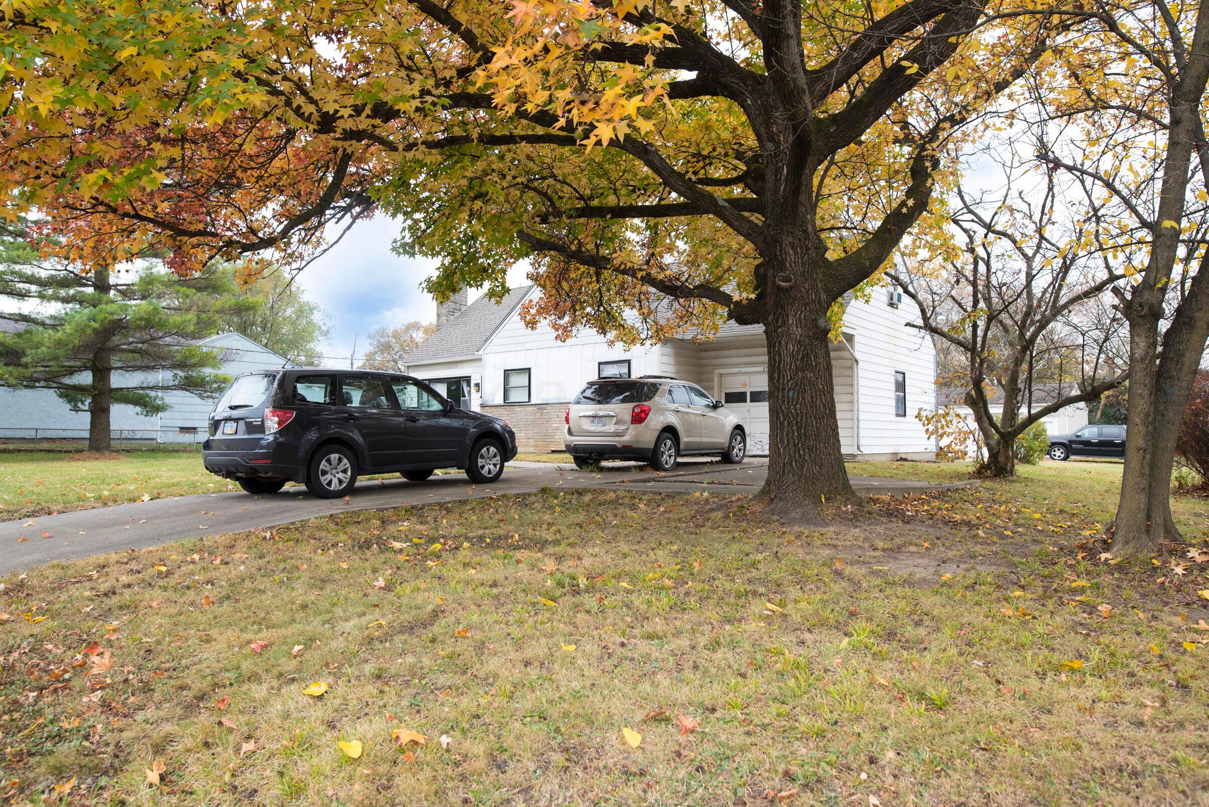 3755 Karl Road Columbus, OH 43224 - Photo 2 of 49 DRM_8771