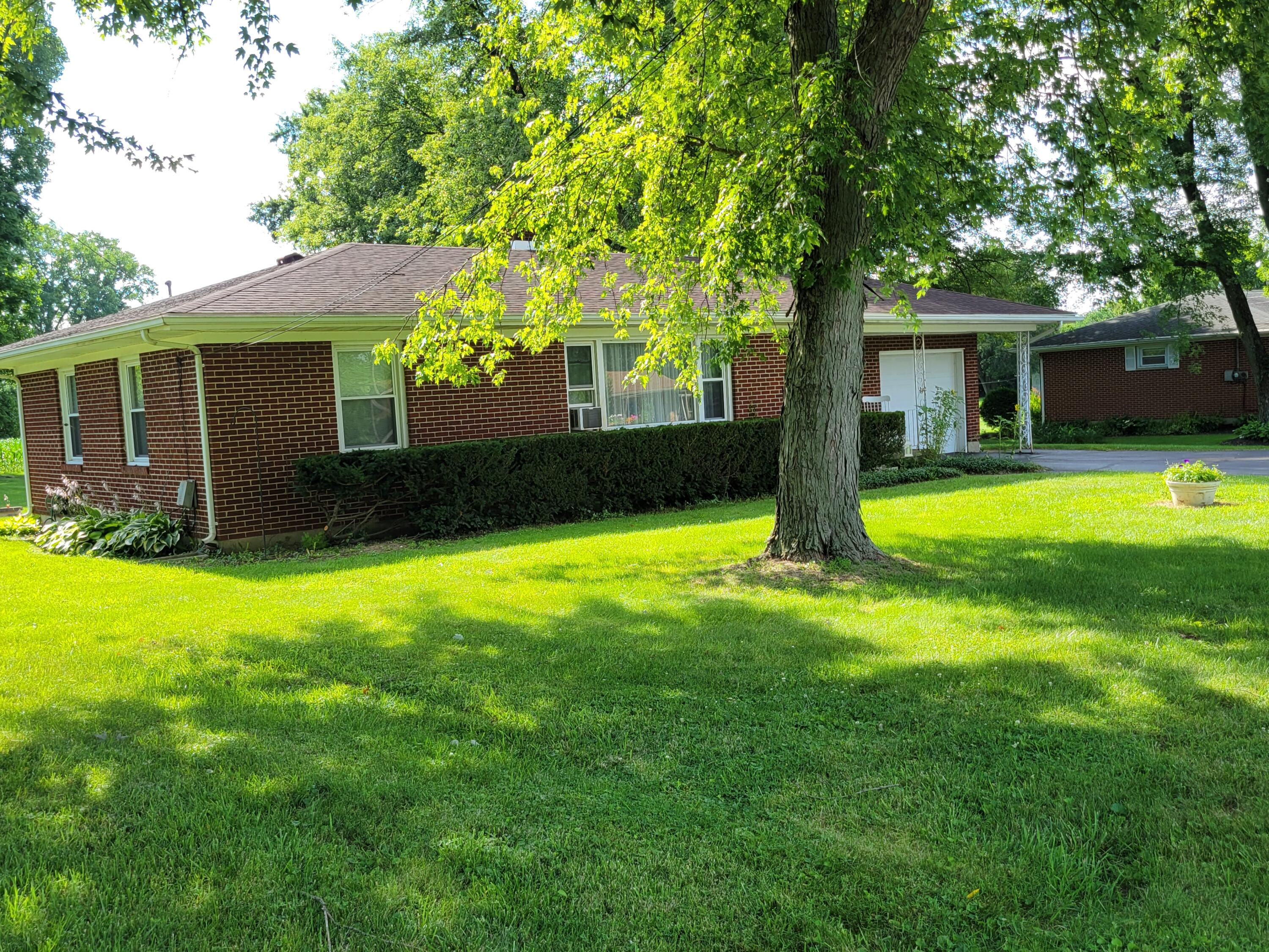 4492 Willow Dale Road Springfield, OH 45502 - Photo 3 of 16