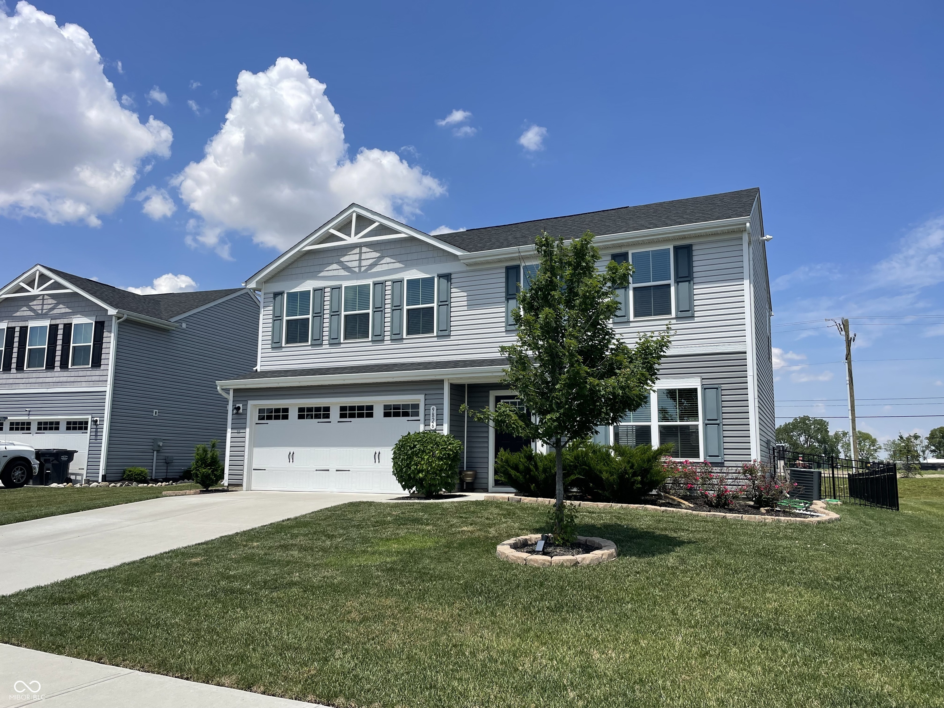 9826 Hulton Road Pendleton, IN 46064 - Photo 2 of 39