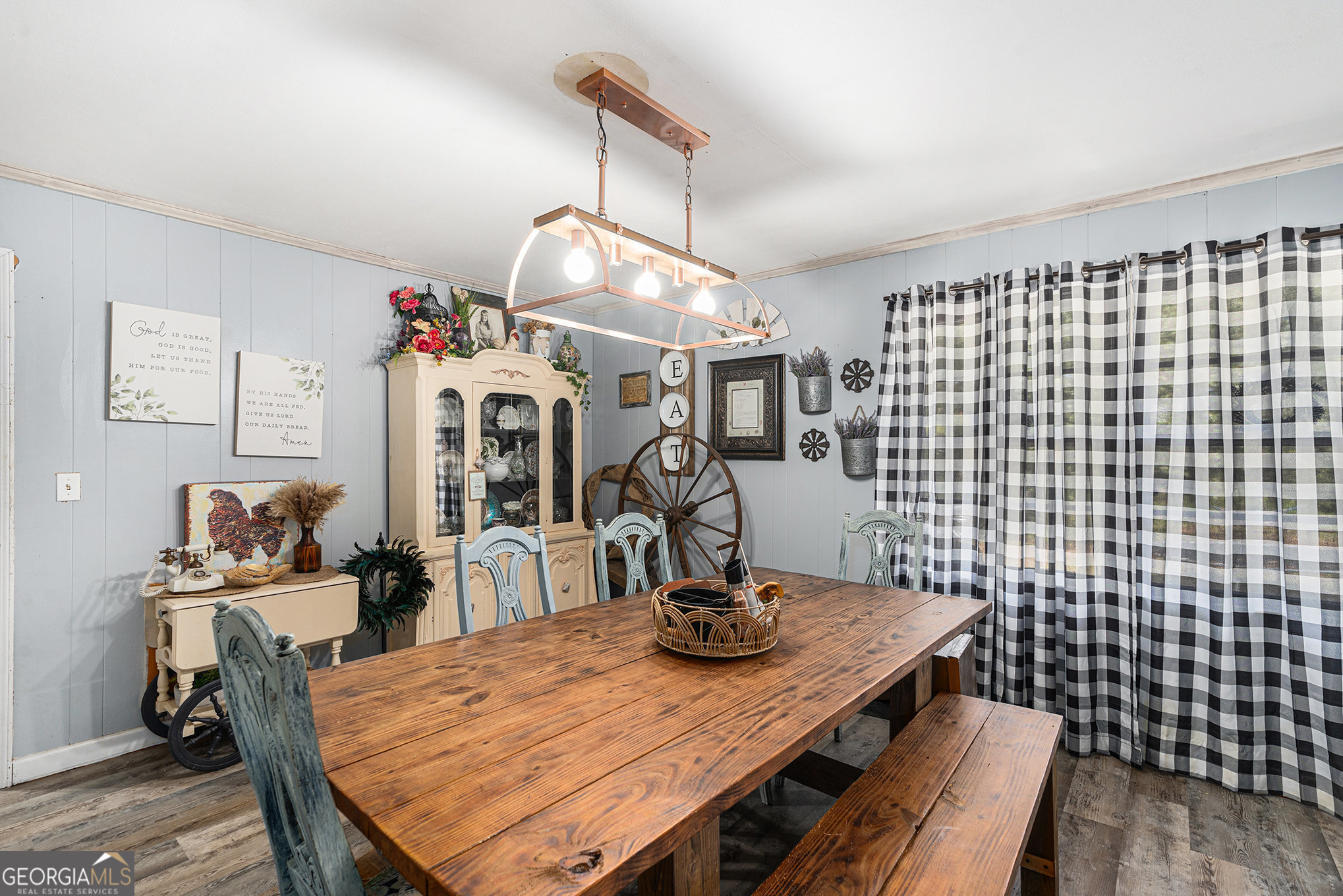 292 Musella Road Musella, GA 31066 - Photo 12 of 29 a view of a dining room with furniture
