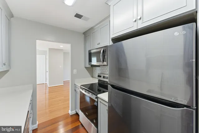 $225,000 | 13406 Shady Knoll Drive, Unit 13406, Silver Spring, MD 20904