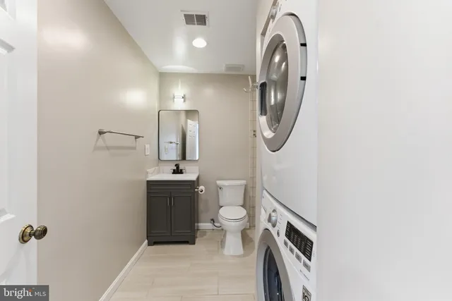 $225,000 | 13406 Shady Knoll Drive, Unit 13406, Silver Spring, MD 20904