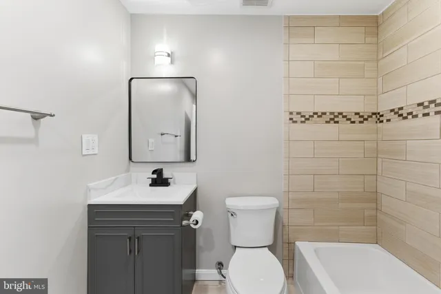 $225,000 | 13406 Shady Knoll Drive, Unit 13406, Silver Spring, MD 20904