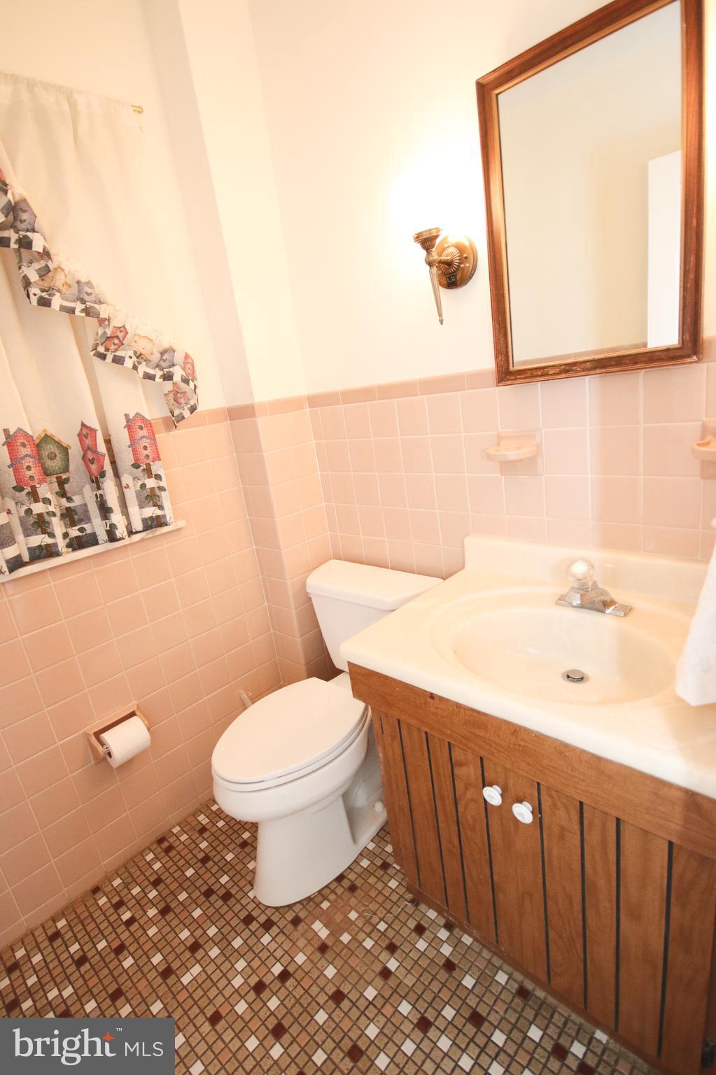 444 Granite Terrace Springfield, PA 19064 - Photo 11 of 24 Gallery Image 11