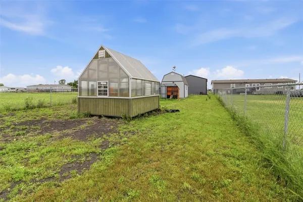 $399,900 | 9013 County Road 1143, Celeste, TX 75423