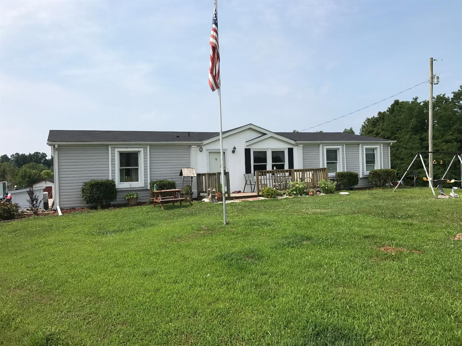 1261 Ashby Road Lawrenceburg, KY 40342 - Photo 2 of 38 Photo 2