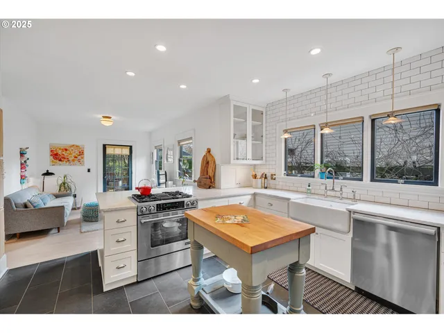 $999,000 | 2532 Northeast 49th Avenue, Portland, OR 97213