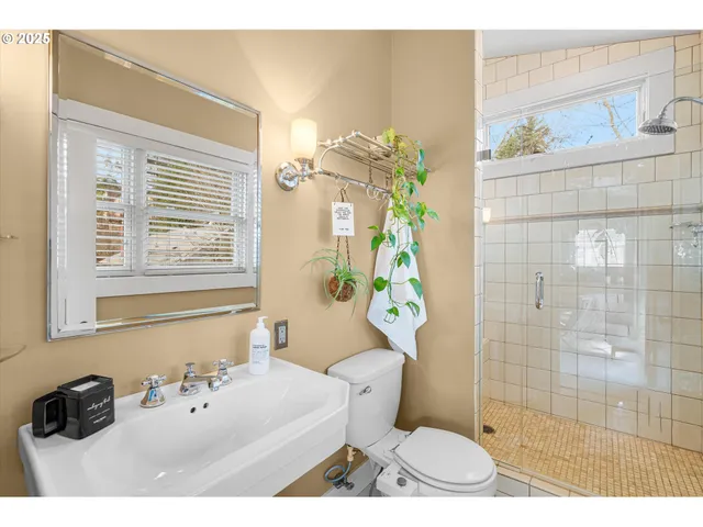 $999,000 | 2532 Northeast 49th Avenue, Portland, OR 97213